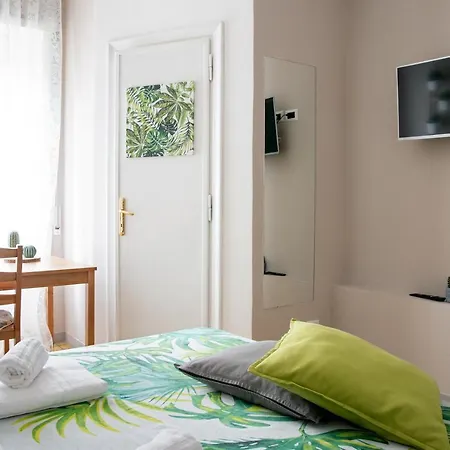 Max Guest house Rome